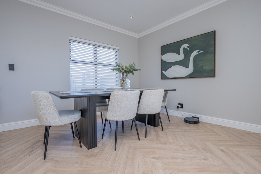 3 Bedroom Property for Sale in Sandown Western Cape